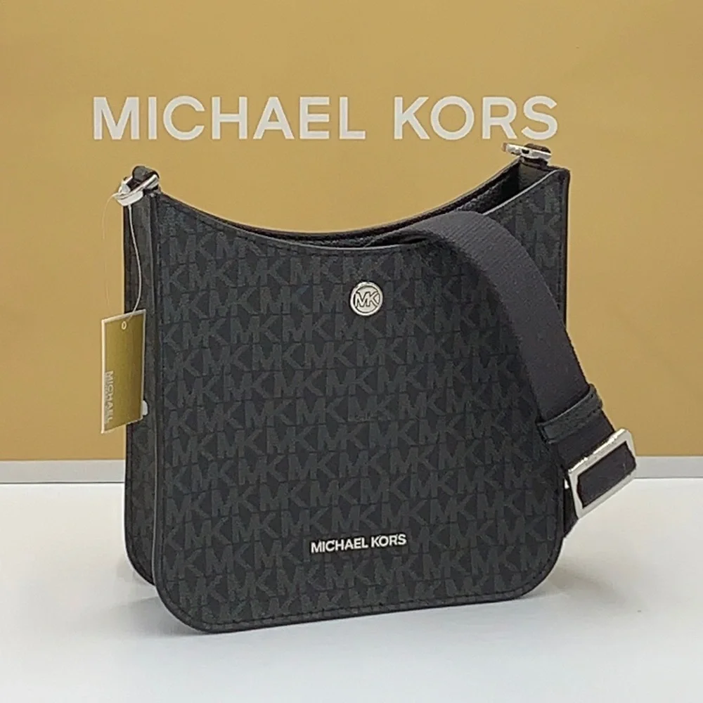 MICHAEL KORS
Briley Small Logo Messenger Bag Black signature color - Picture 2 of 15